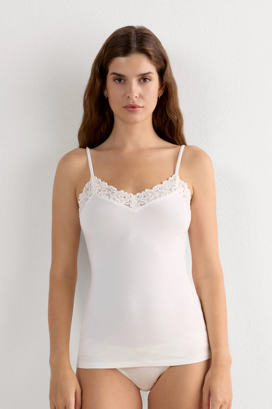 Pretty Flowers Modal Top